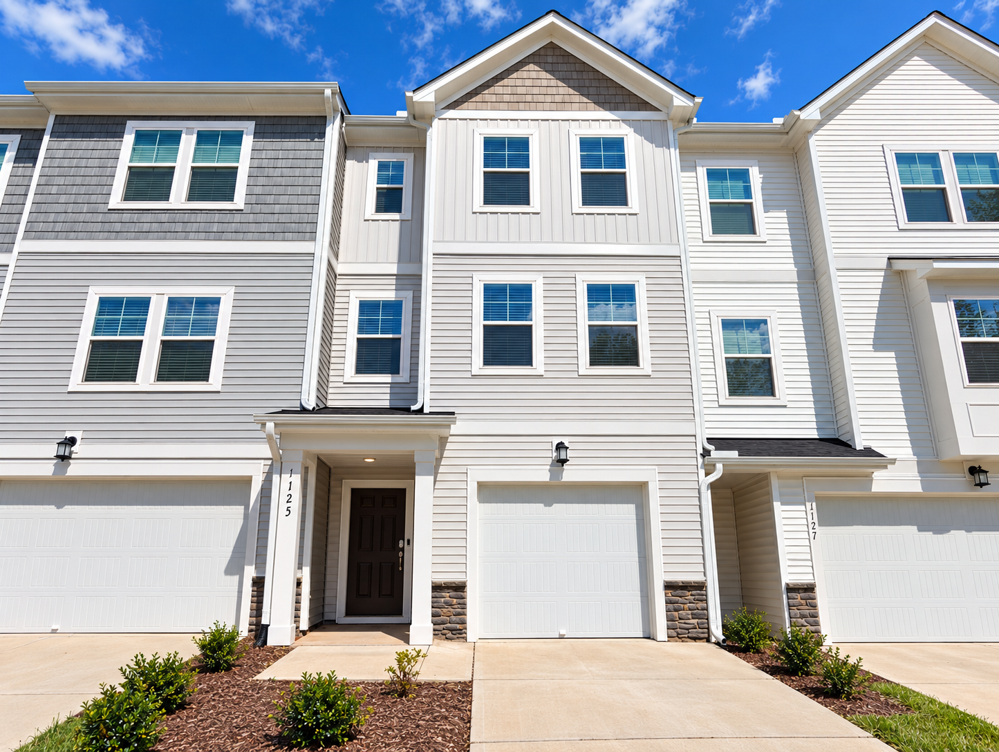 1125 Lily Loch Way - 1